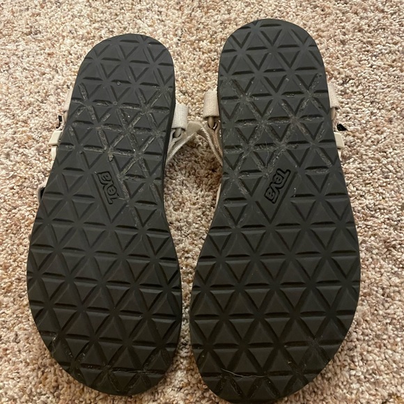 Teva Women’s Dorado Sandle Size 9 - Picture 4 of 6